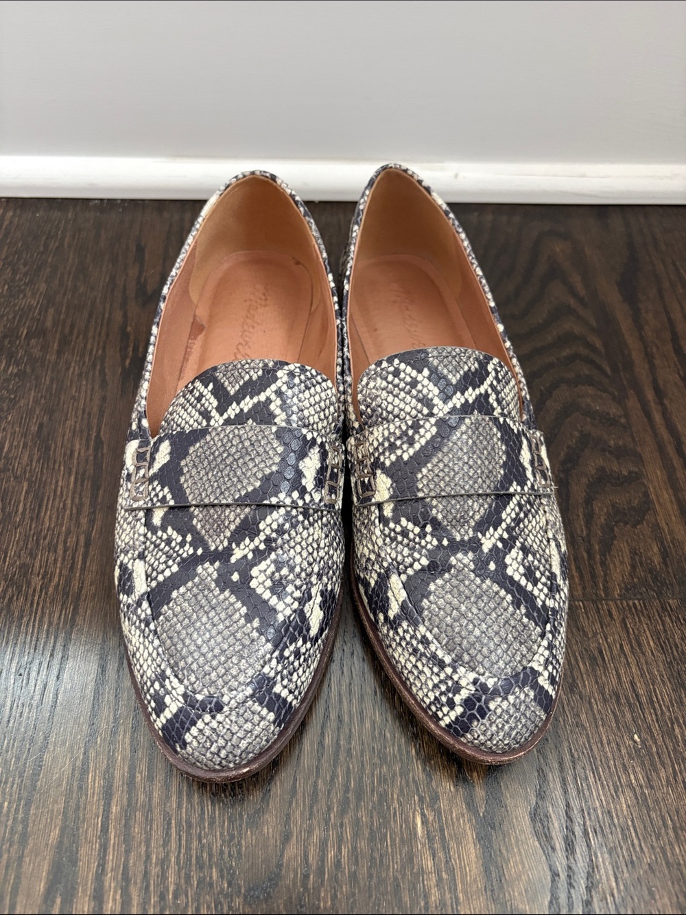 Madewell Women's Snake-Print Loafers in Gray & Cream